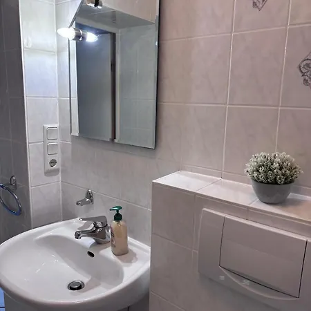 Ferienwohnung Daire Hackenheim